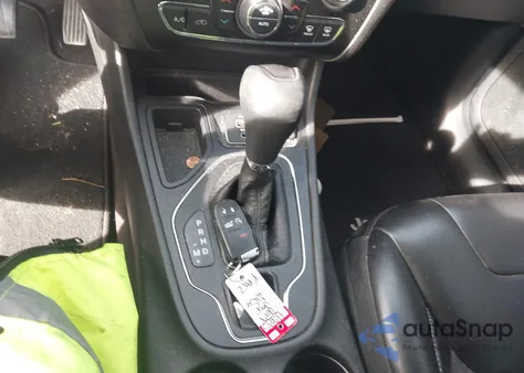 2019 Jeep Cherokee Latitude Plus Fwd from USA, damaged, VIN 1C4PJLLB1KD178523